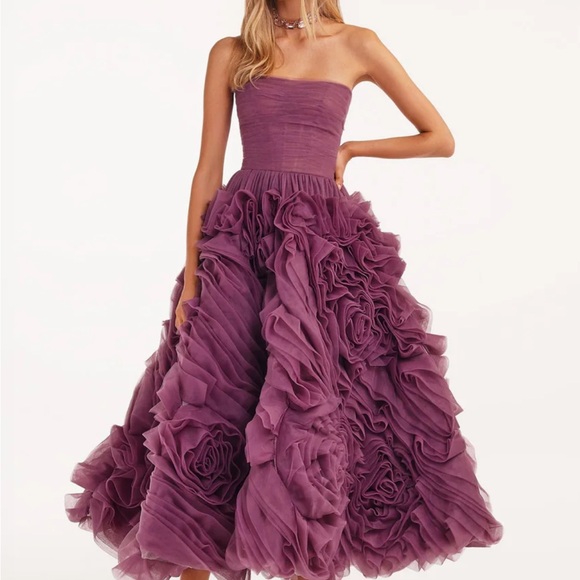 open lace back dress Mill Women's Dramatic Flowered Organza Midi Dress - Pink